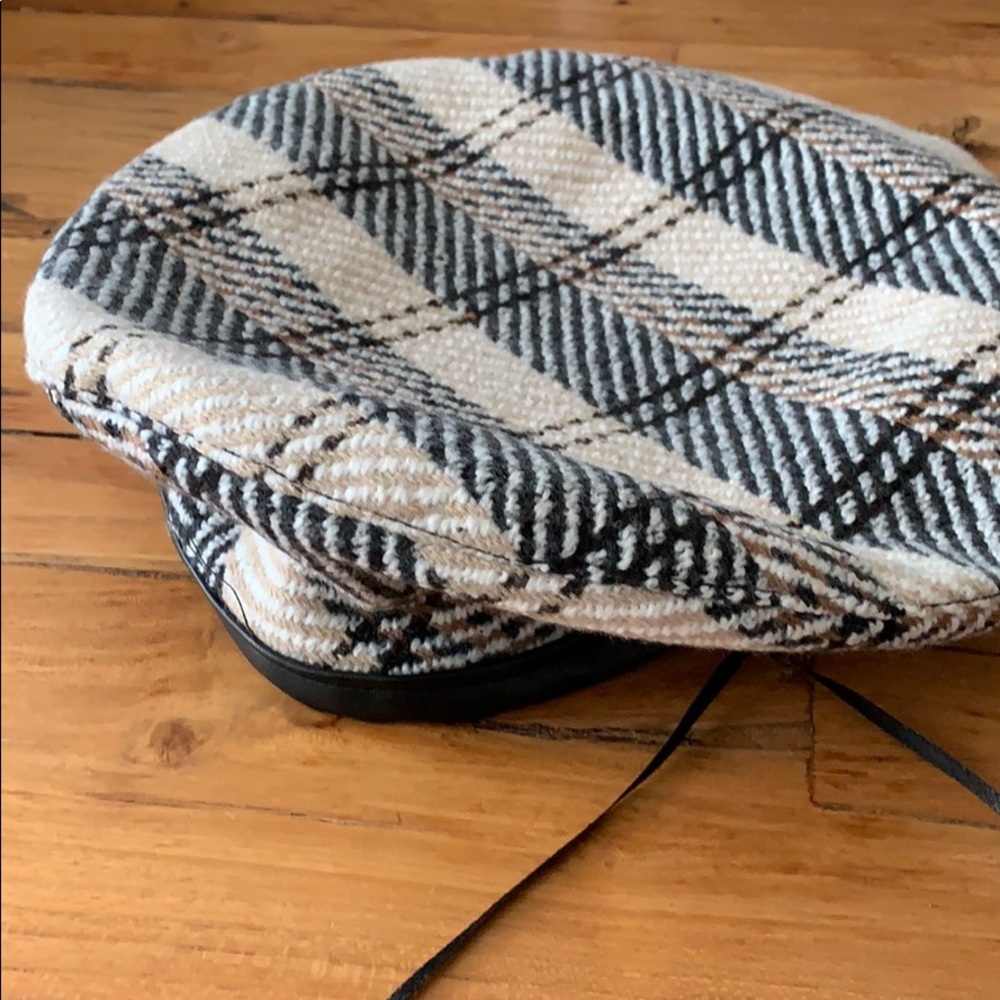 Brand New Plaid Beret!